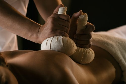 Thai Back masáž 90 min + Wellness 120 min