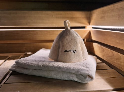 Spa & Wellness permanentka - 10 vstupů + saunový kilt a čepice